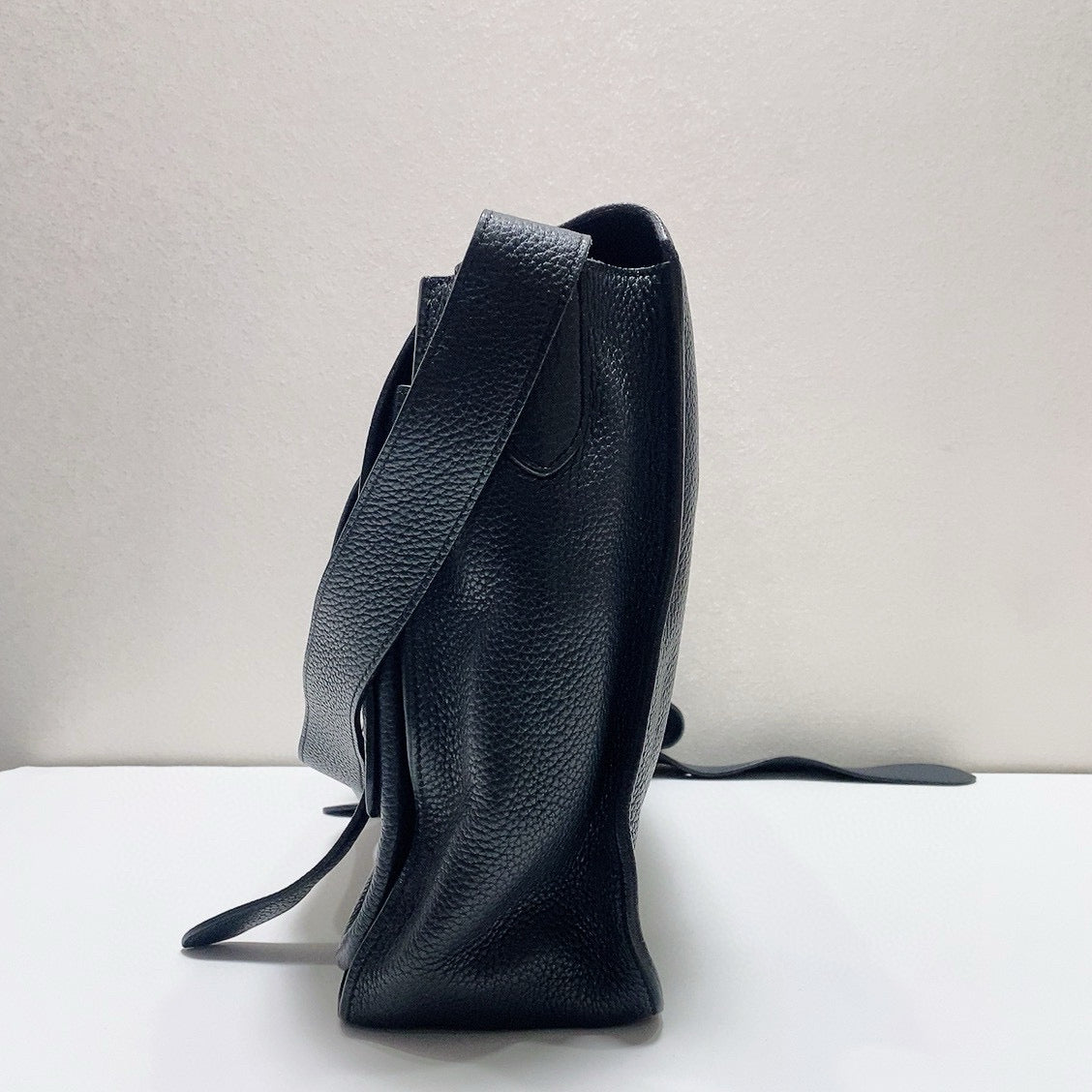 Hermès - Classic Messenger Bag - Taurillon Clemence leather - Navy - (medium)