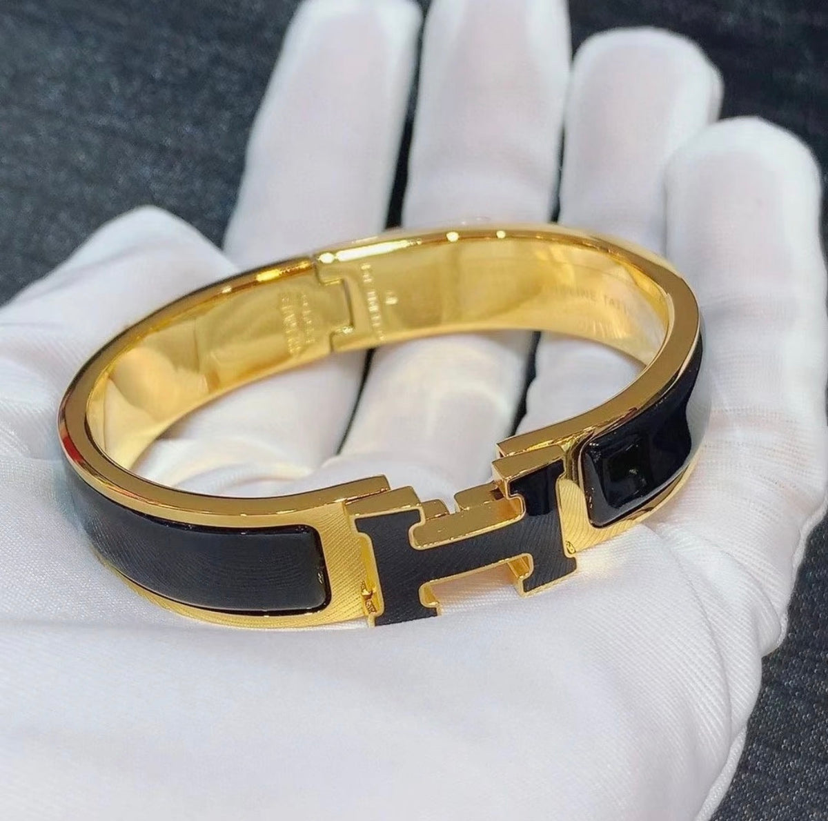 Hermès - Clic H - Gold plated - Black