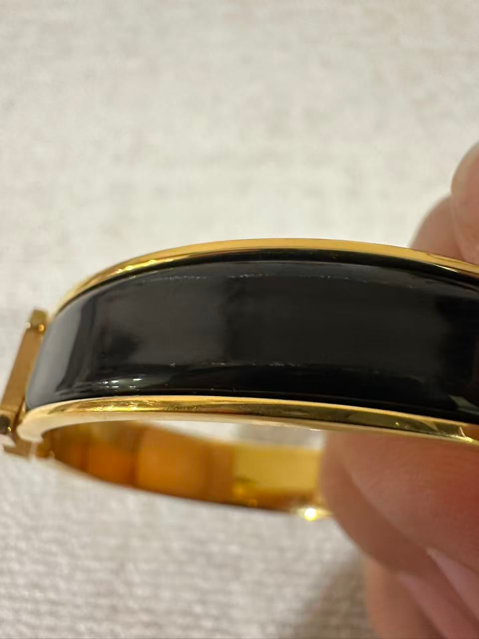 Hermes - Clic H - Gold-plated metal with enamel. - Black