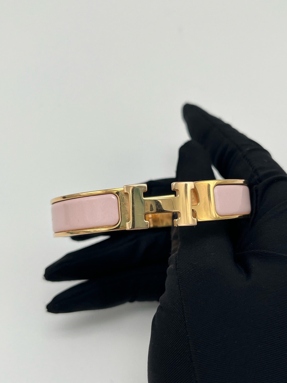 Hermes - Clic H - Gold-plated metal with pink enamel. - Multicolour