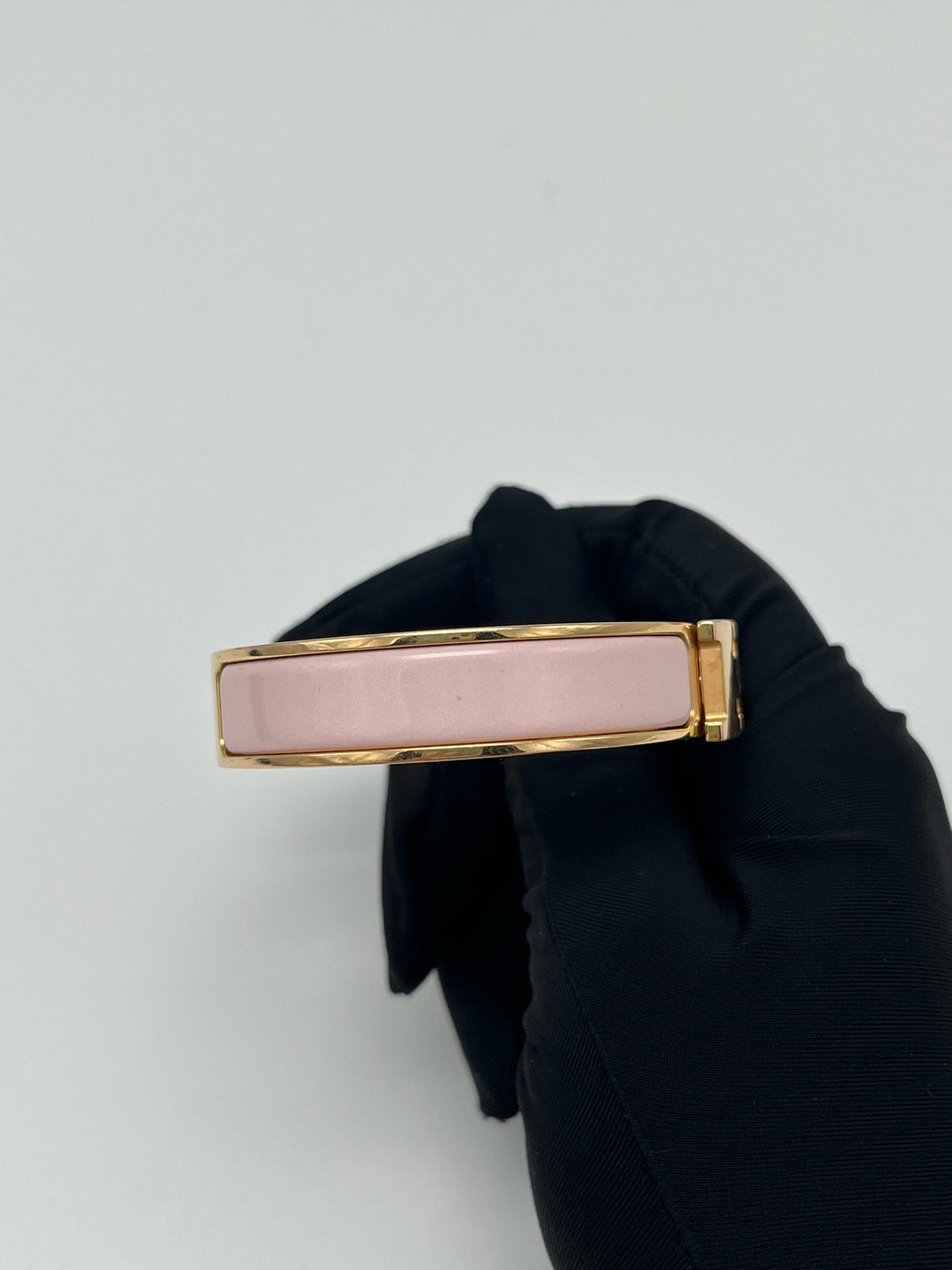 Hermes - Clic H - Gold-plated metal with pink enamel. - Multicolour