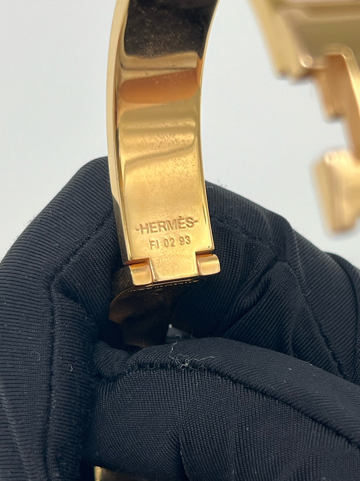 Hermes - Clic H - Gold-plated metal with pink enamel. - Multicolour
