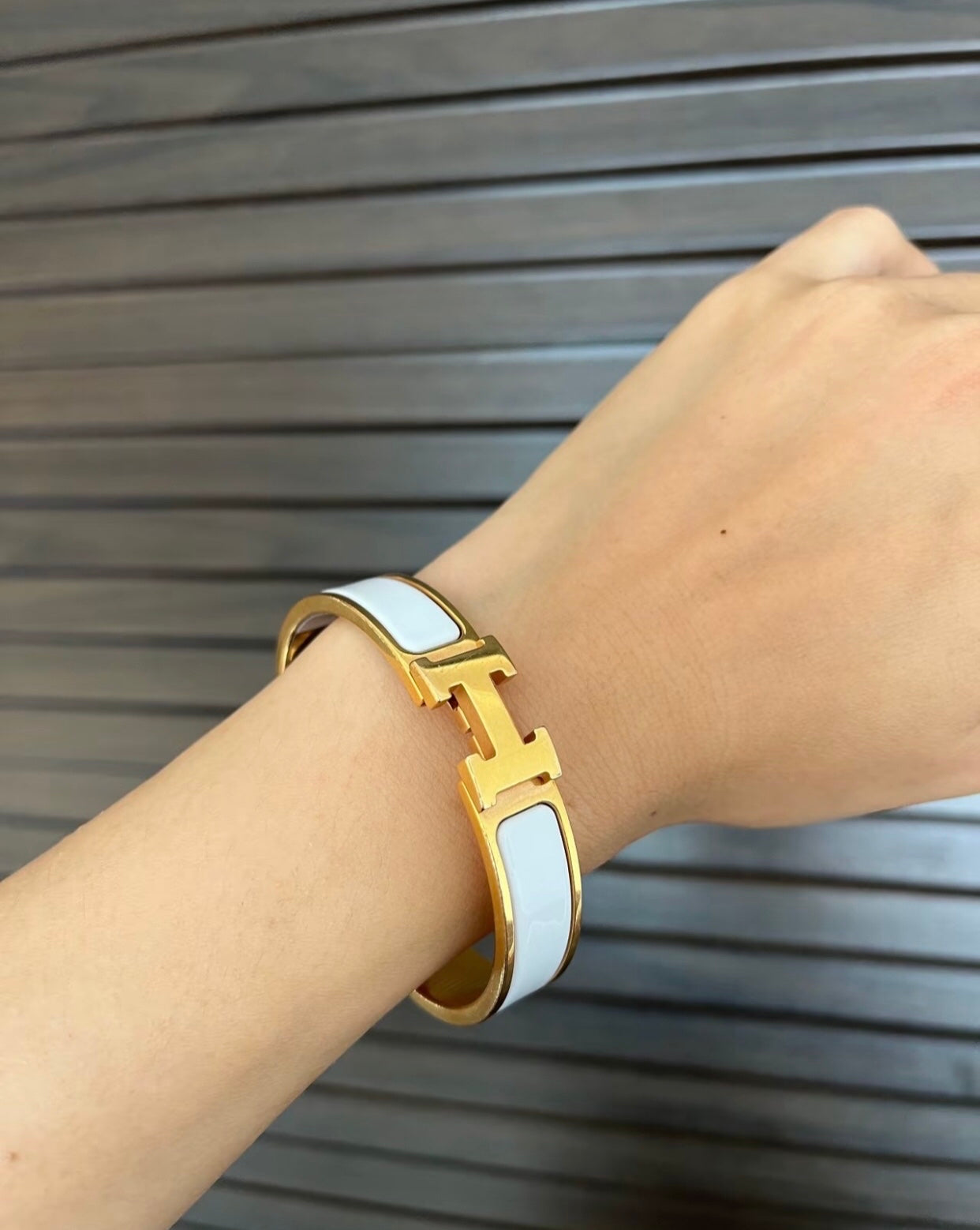 Hermès - Clic H - Gold plated - White - (PM)