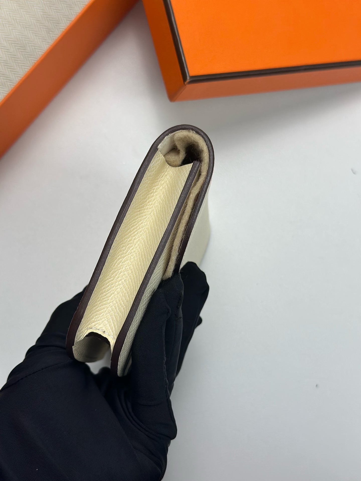 Hermès - Constance Slim - Leather - Beige - (mini)