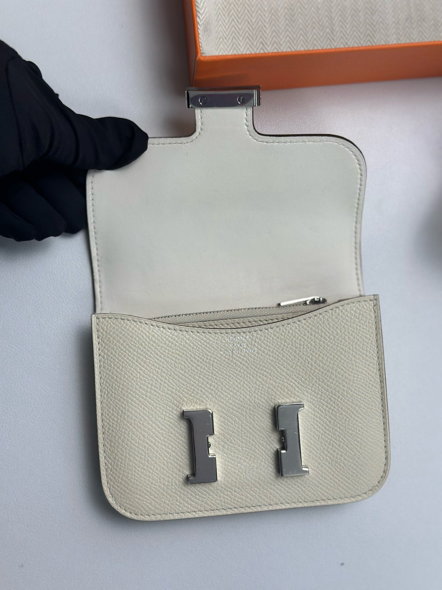 Hermès - Constance Slim - Leather - Beige - (mini)