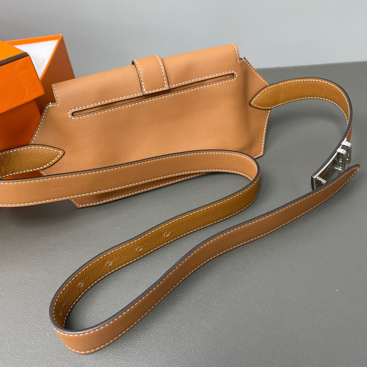 Hermes - Elan Pocket 24 M - Leather - Brown - (medium)