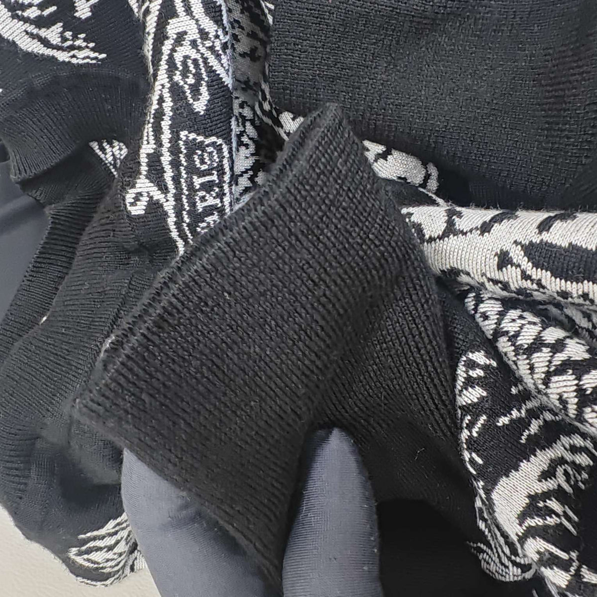 Hermès - Equator Jungle - Cashmere - Black - (38)