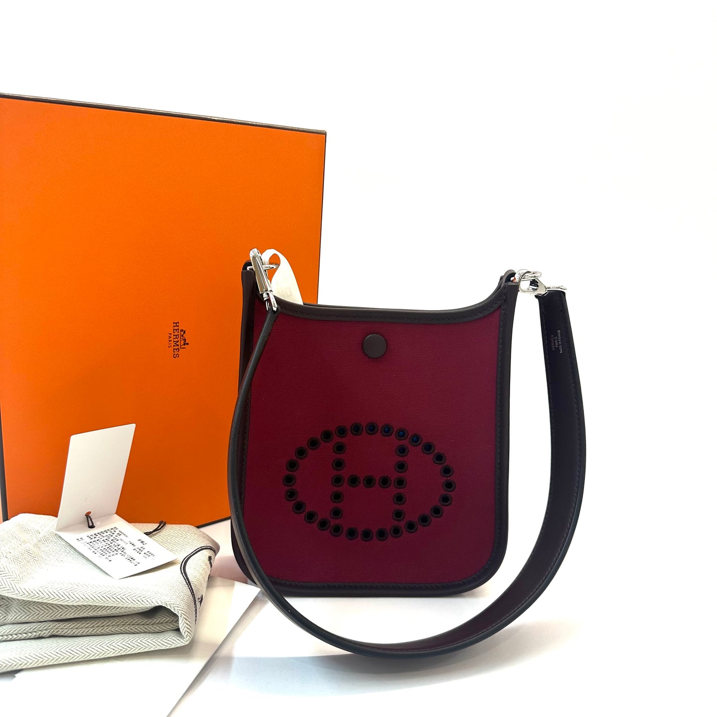 Hermès - Evelyne 16 - Cloth - Burgundy - (mini)