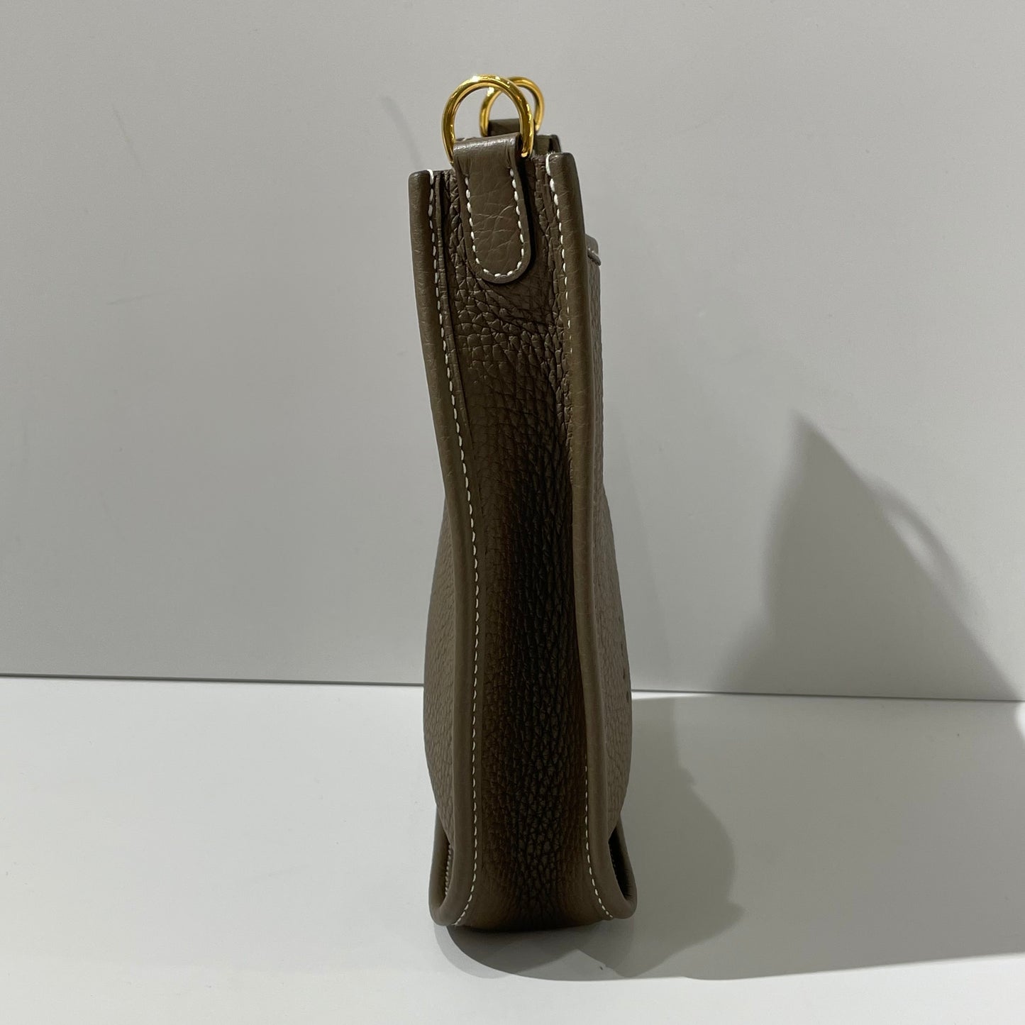 Hermès - Evelyne 16 - Taurillon Clemence leather - Elephant Grey with Gold-Tone Hardware - (mini)