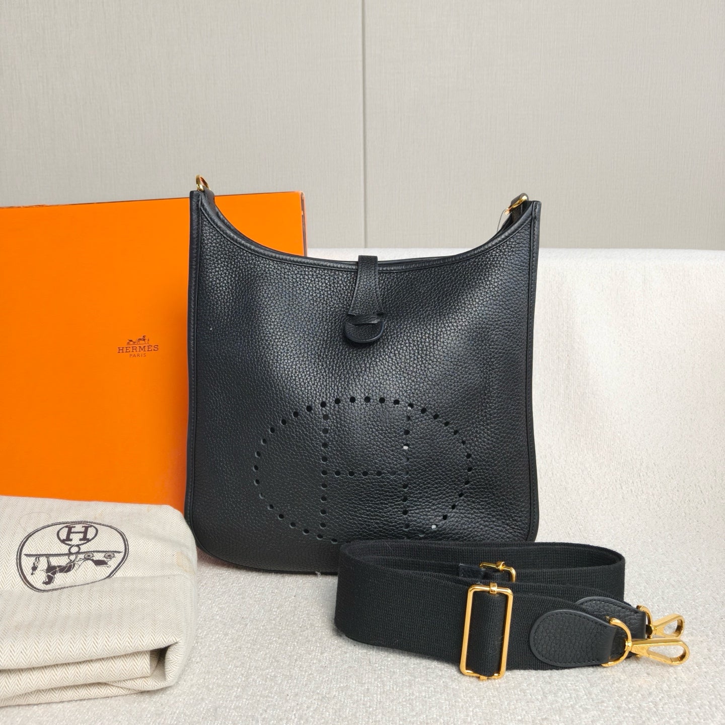 Hermès - Evelyne 29 - Togo leather - Black - (medium)
