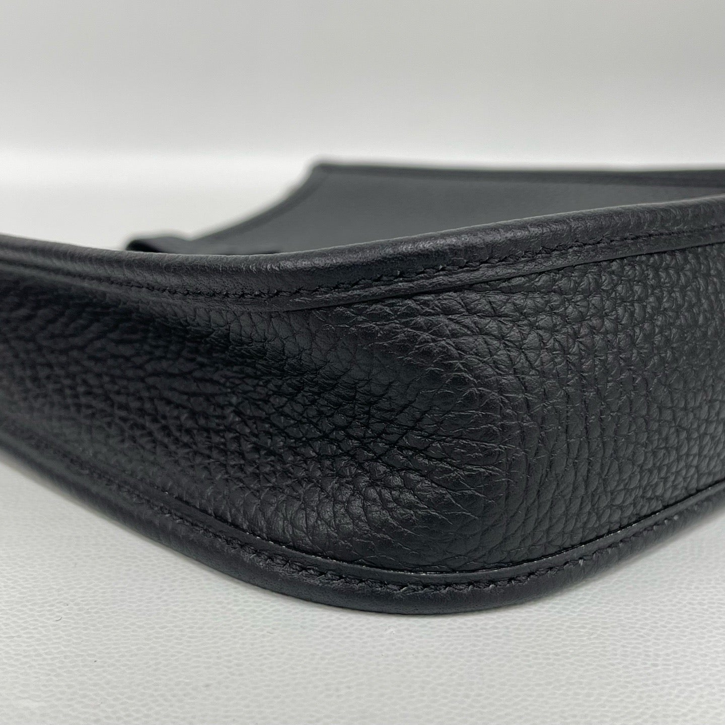 Hermes - Evelyne - Leather - Black - (mini)