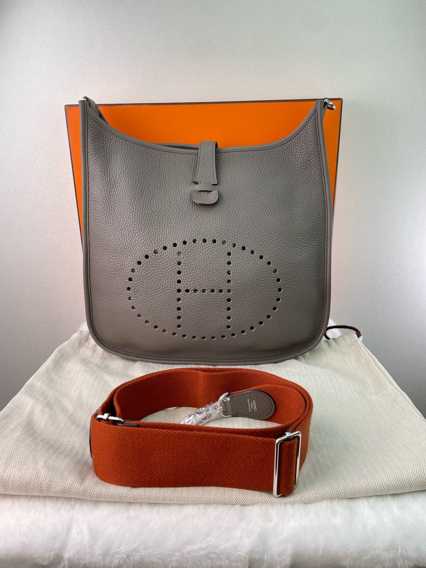 Hermès - Evelyne - Leather - Grey - (medium)