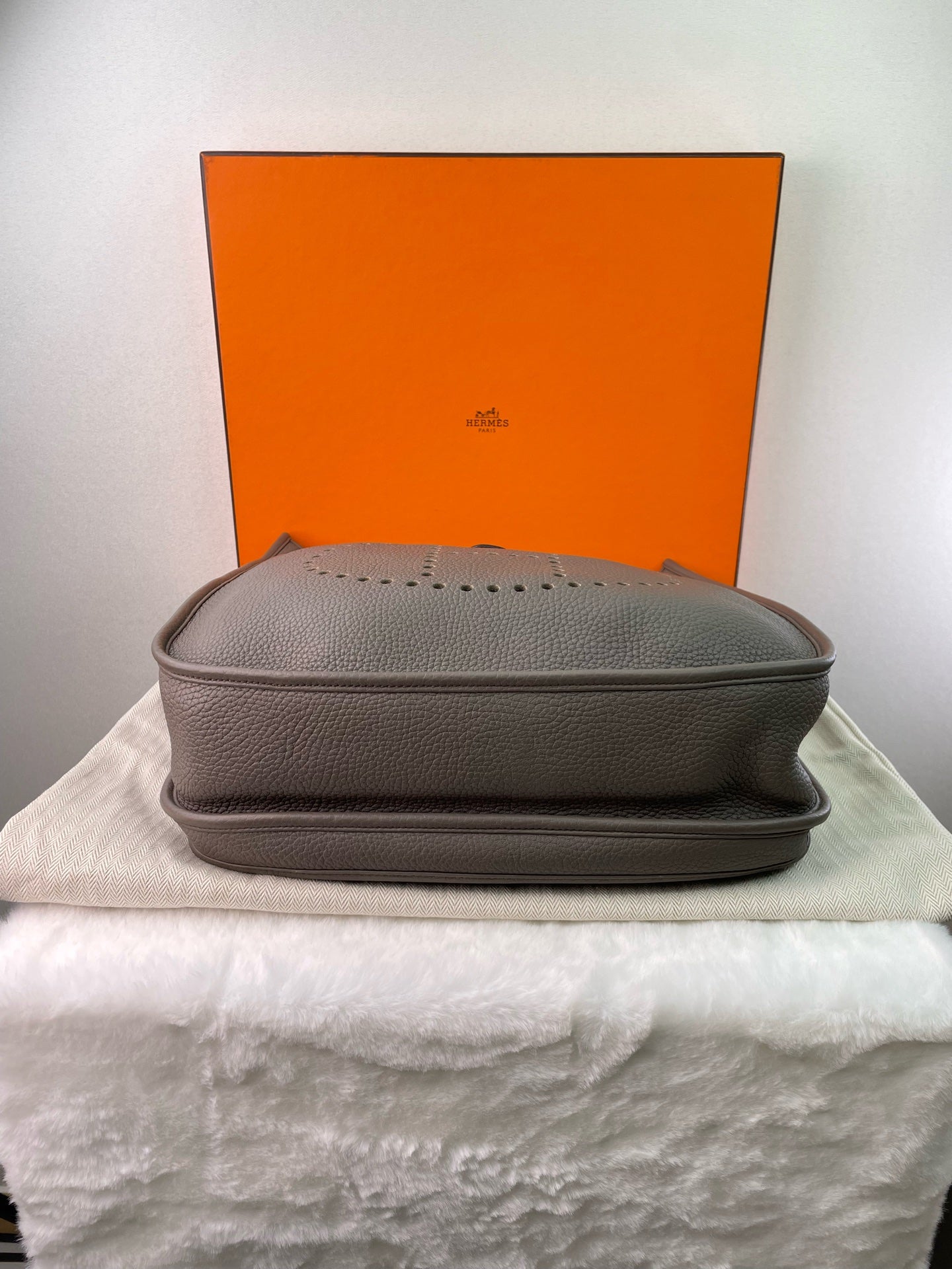 Hermès - Evelyne - Leather - Grey - (medium)