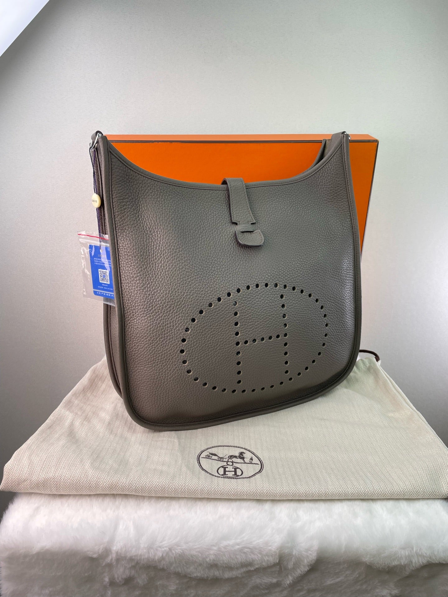 Hermès - Evelyne - Leather - Grey - (medium)