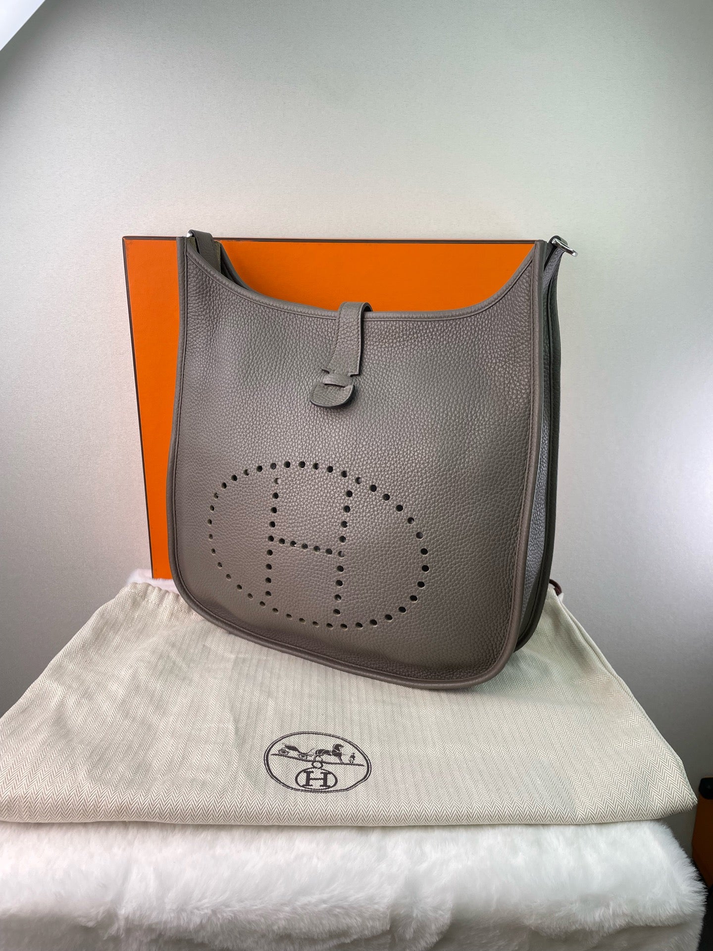 Hermès - Evelyne - Leather - Grey - (medium)