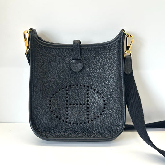 Hermès - Evelyne mini - Taurillon Clemence leather - Black with Gold-tone Hardware - (mini)