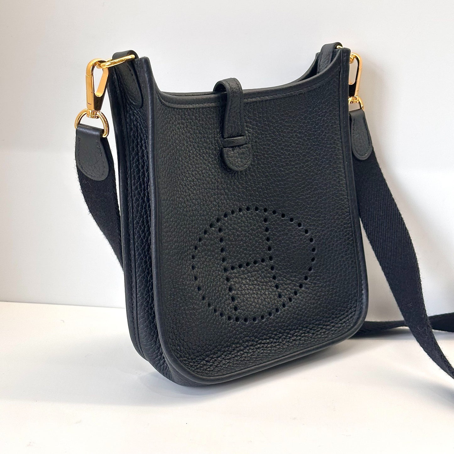 Hermès - Evelyne mini - Taurillon Clemence leather - Black with Gold-tone Hardware - (mini)