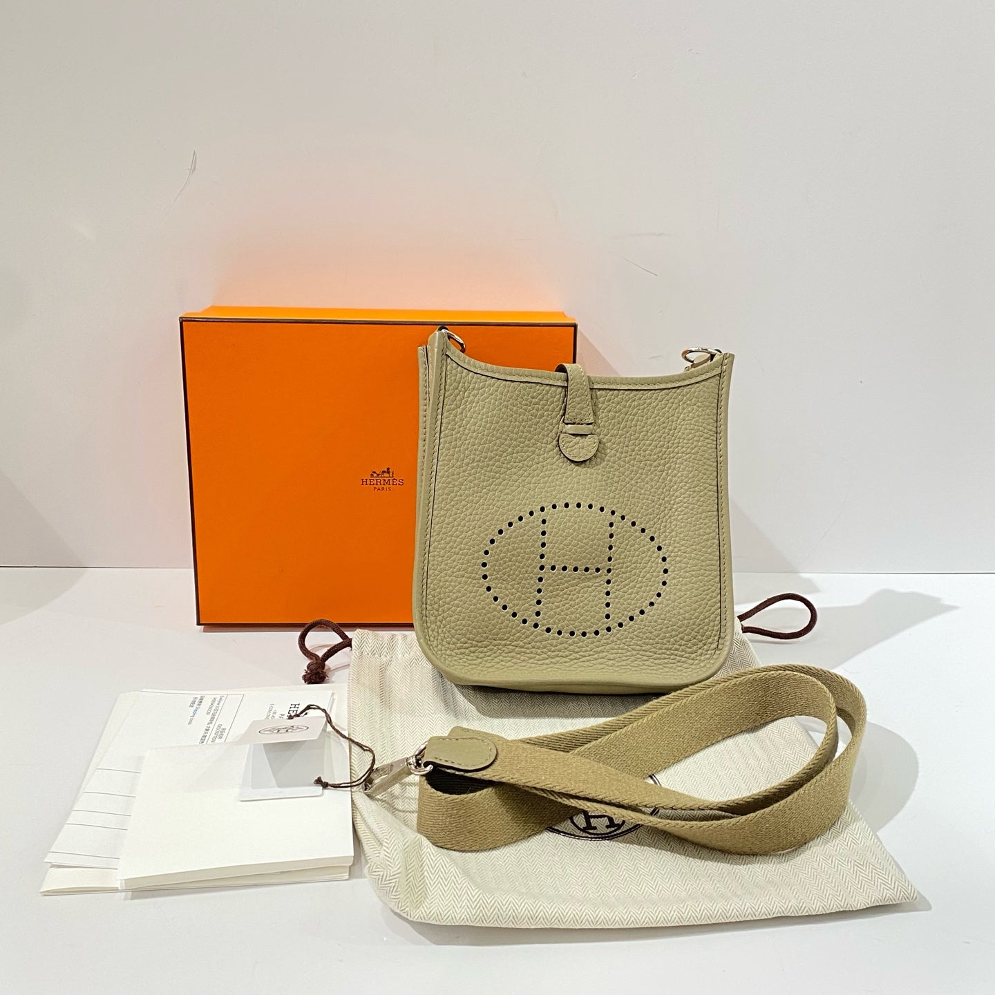 Hermès - Evelyne Mini TPM - Taurillon Clemence leather - Marlfa Beige - (mini)