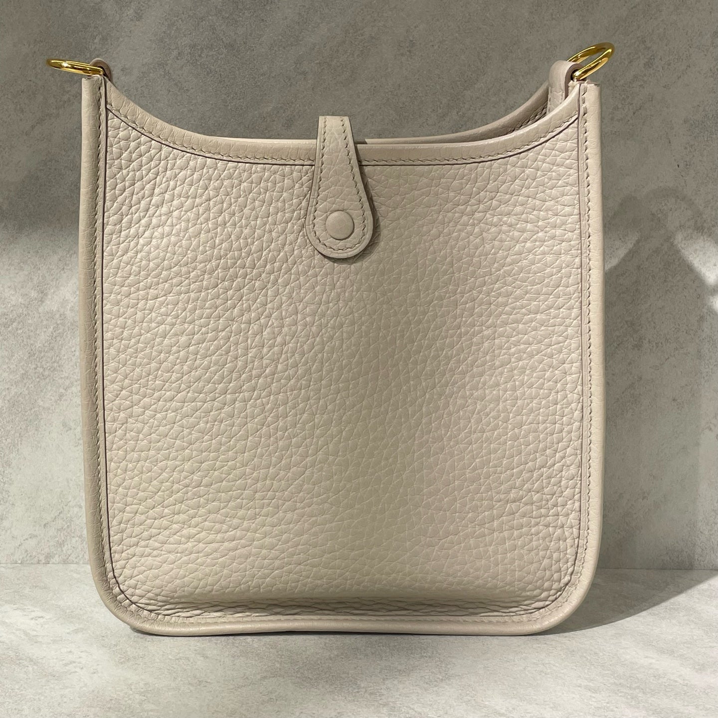Hermès - Evelyne Mini (TPM) - Taurillon Clemence leather - Milkshake White with Gold-Tone Hardware - (Mini)