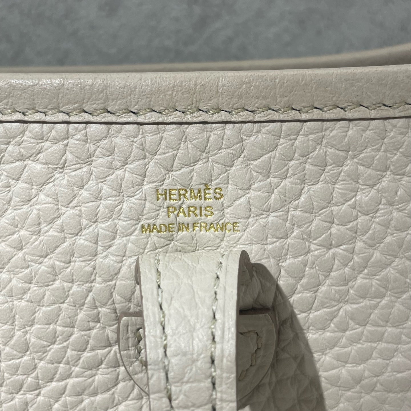Hermès - Evelyne Mini (TPM) - Taurillon Clemence leather - Milkshake White with Gold-Tone Hardware - (Mini)