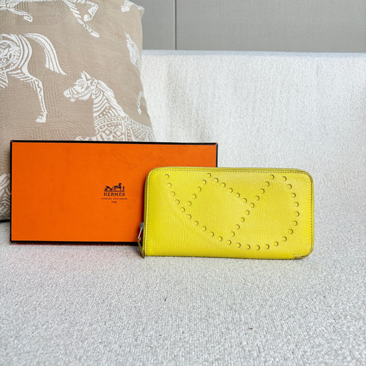 Hermès - Evelyne Zipper Wallet - Leather - Yellow - (medium)