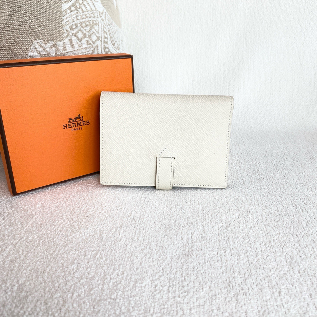 Hermes - H Passant Short Wallet - Leather - Beige