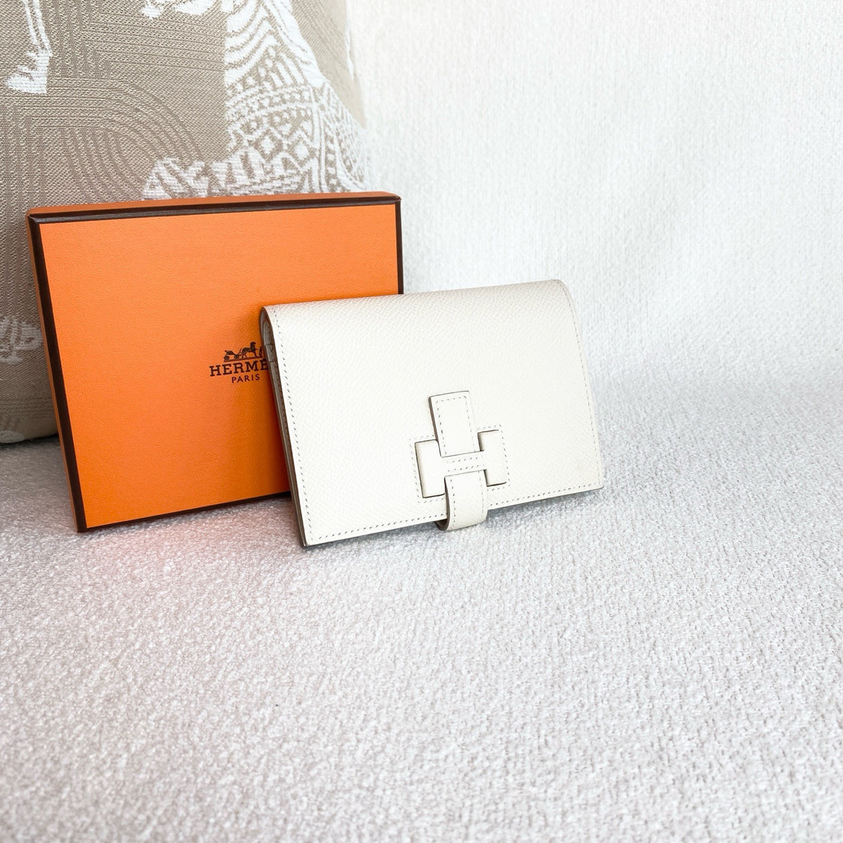 Hermes - H Passant Short Wallet - Leather - Beige
