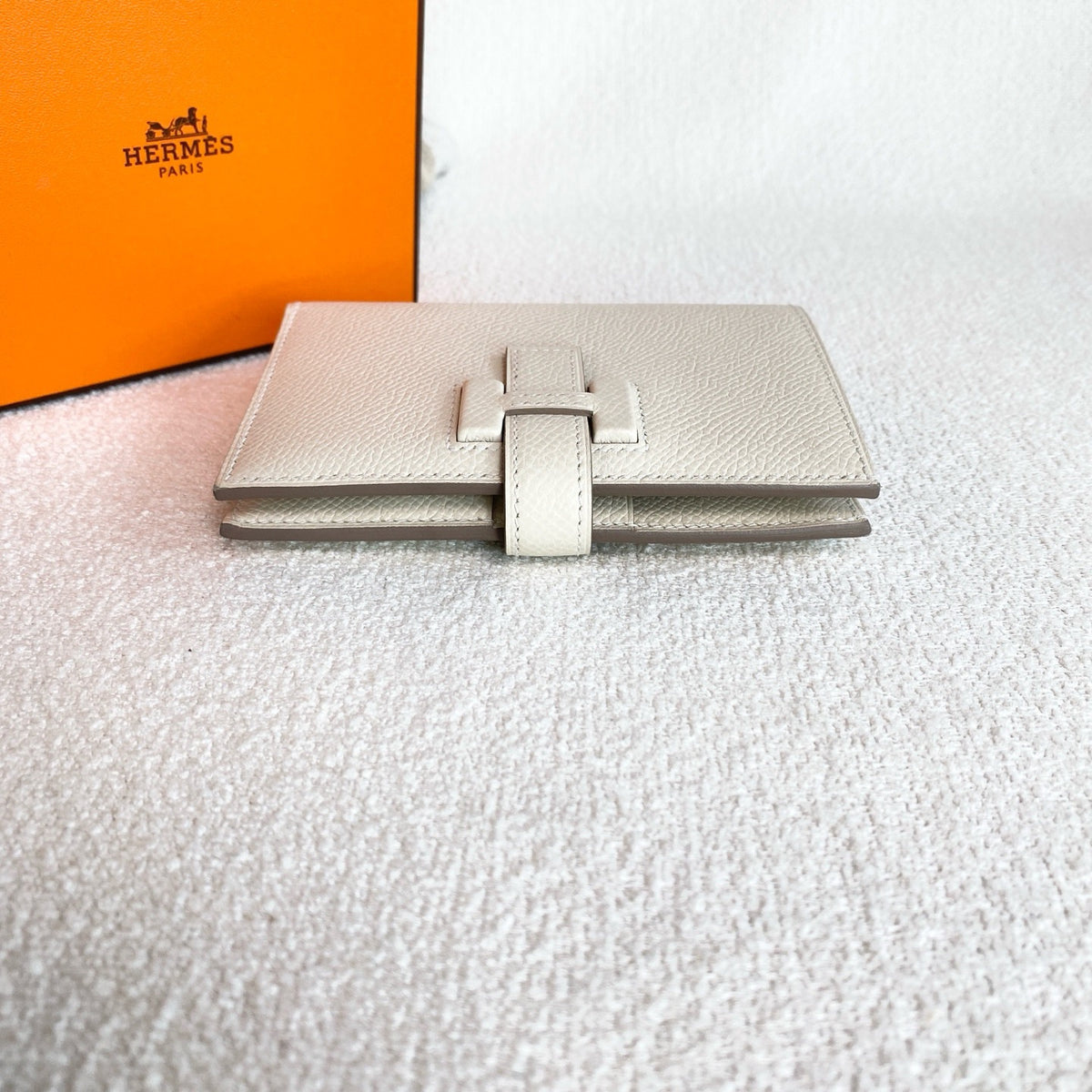 Hermes - H Passant Short Wallet - Leather - Beige