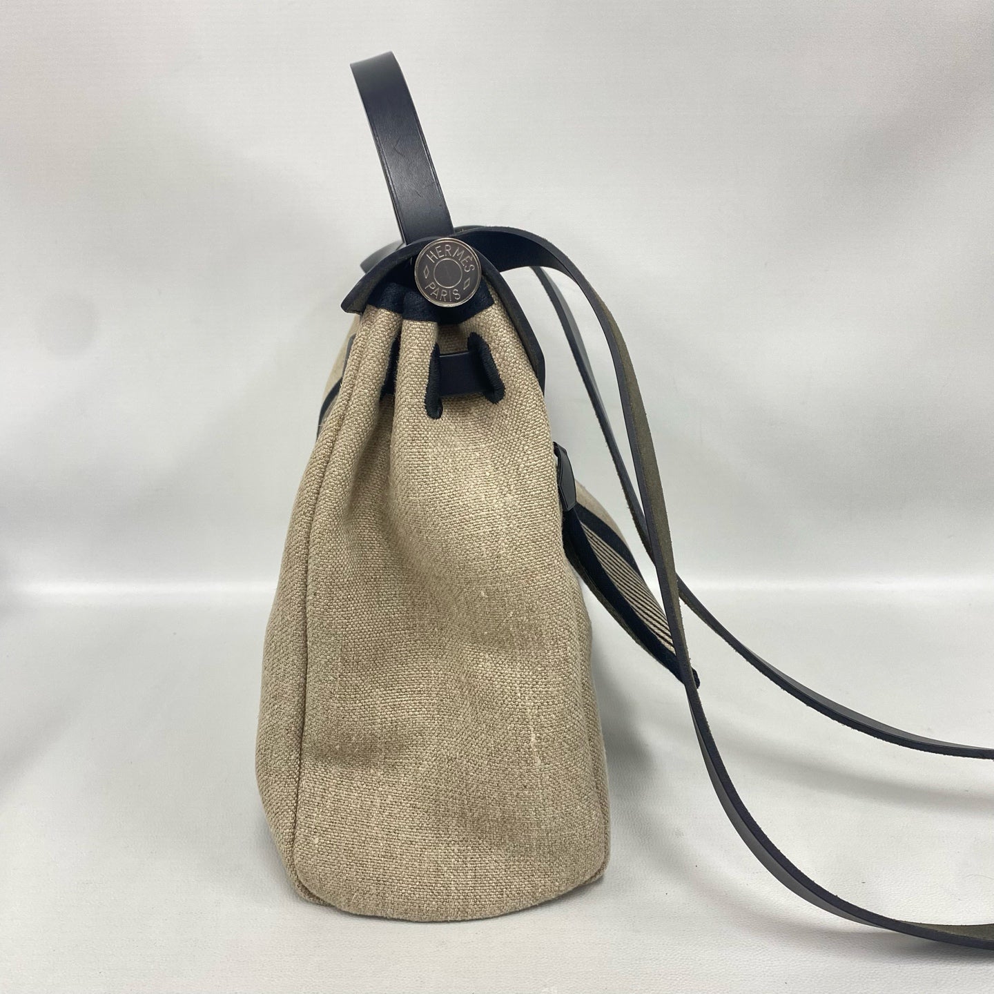Hermes - Herbag 31 - Canvas and leather - Beige and Black - (Medium)