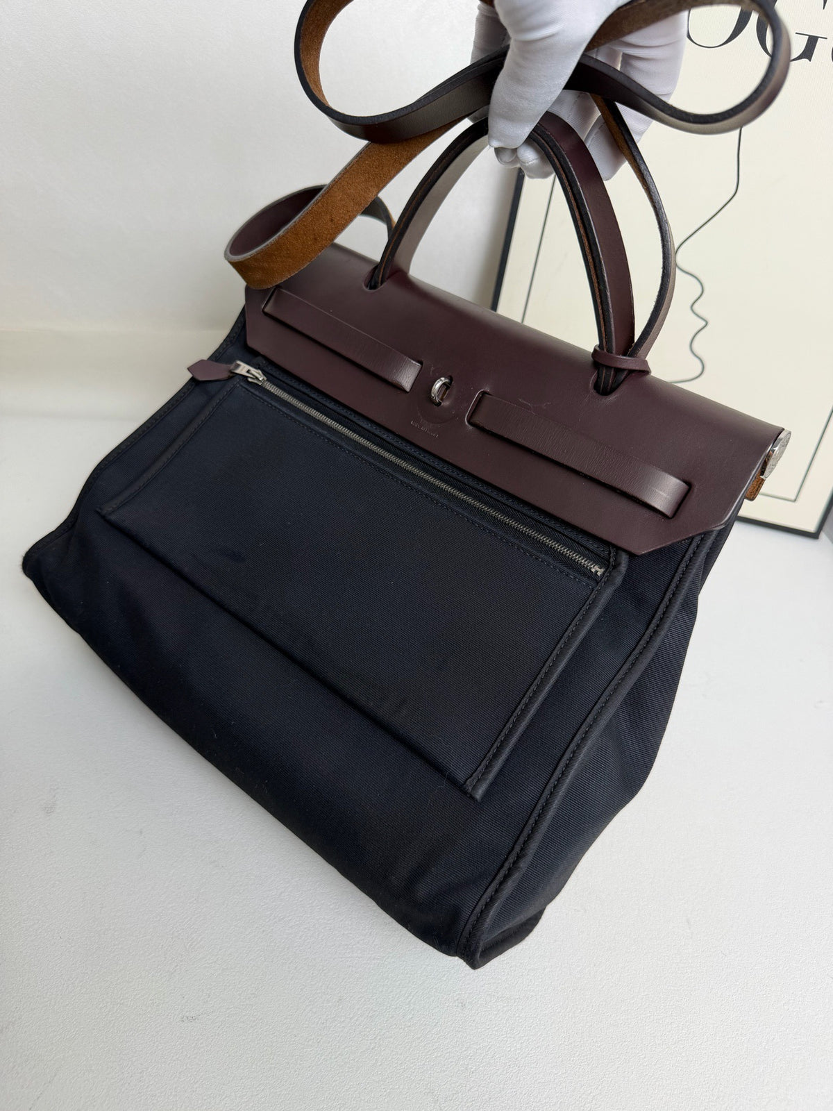 Hermes - Herbag 31 - Leather - Black - (medium)