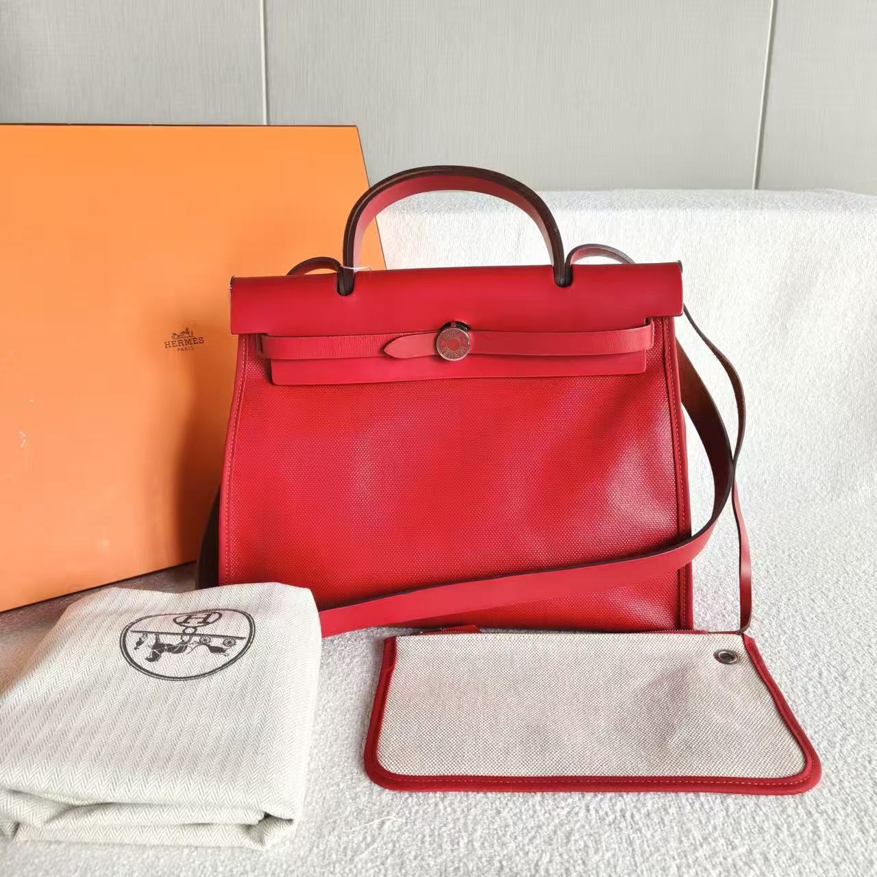 Hermès - Herbag 31 - Waterproof canvas and cowhide leather - Chili Red with Beige accents - (medium)