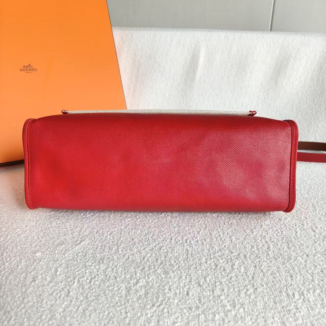 Hermès - Herbag 31 - Waterproof canvas and cowhide leather - Chili Red with Beige accents - (medium)