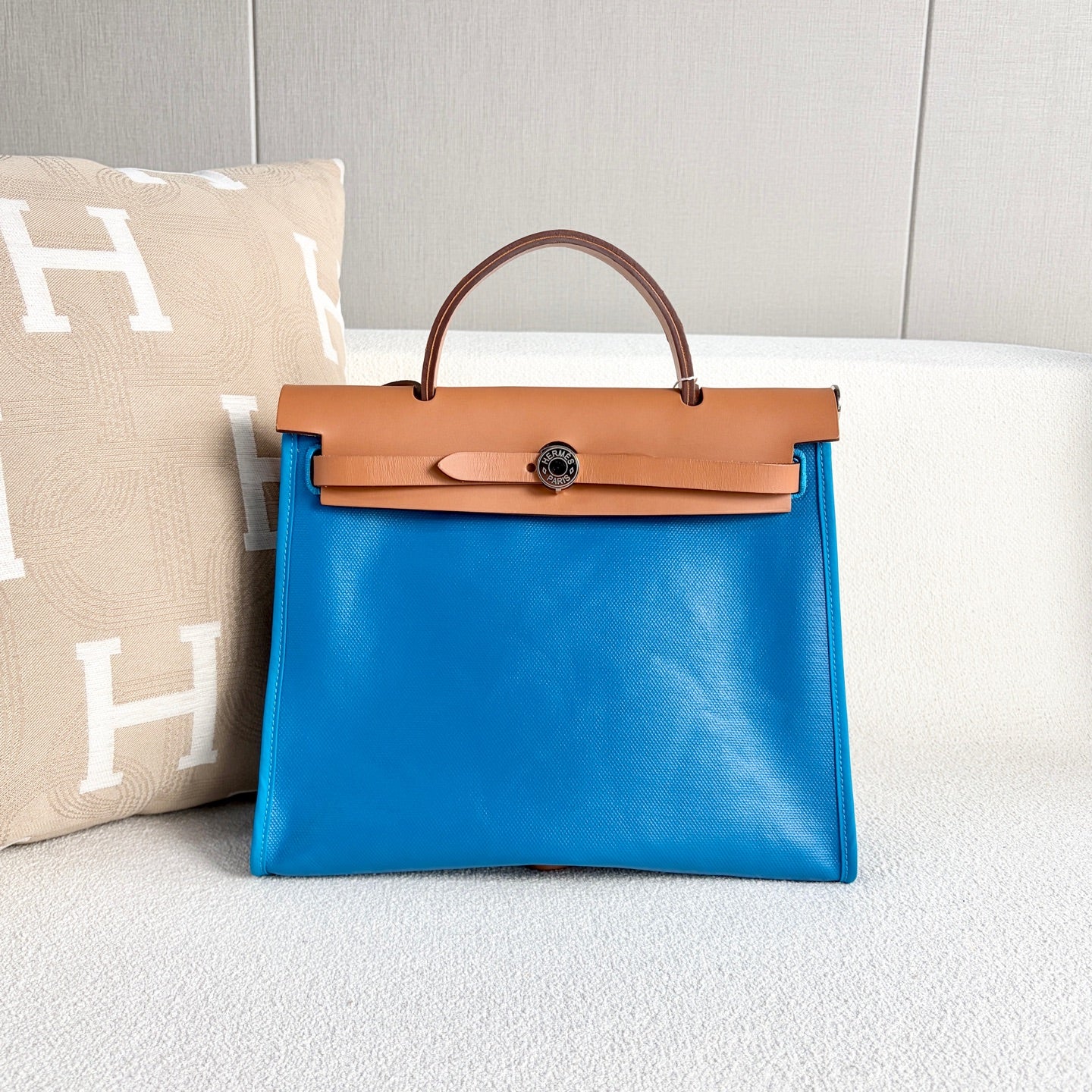 Hermès - Herbag 31 - Waterproof canvas and Vache Hunter leather - Zanzibar Blue and Tan - (Medium)
