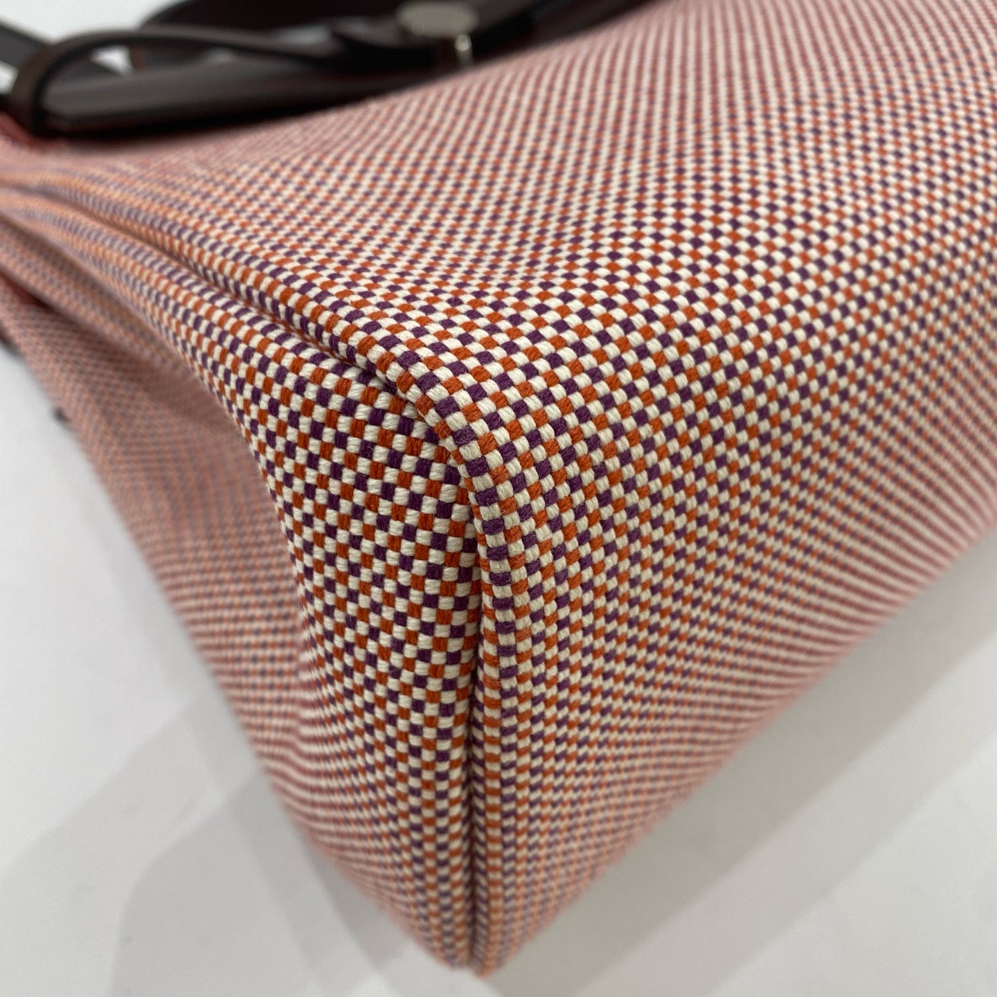 Hermès - Herbag 31 - Woven canvas with leather trim - Burgundy, Orange, and White Woven Canvas with Burgundy Leather Trim - (Medium)