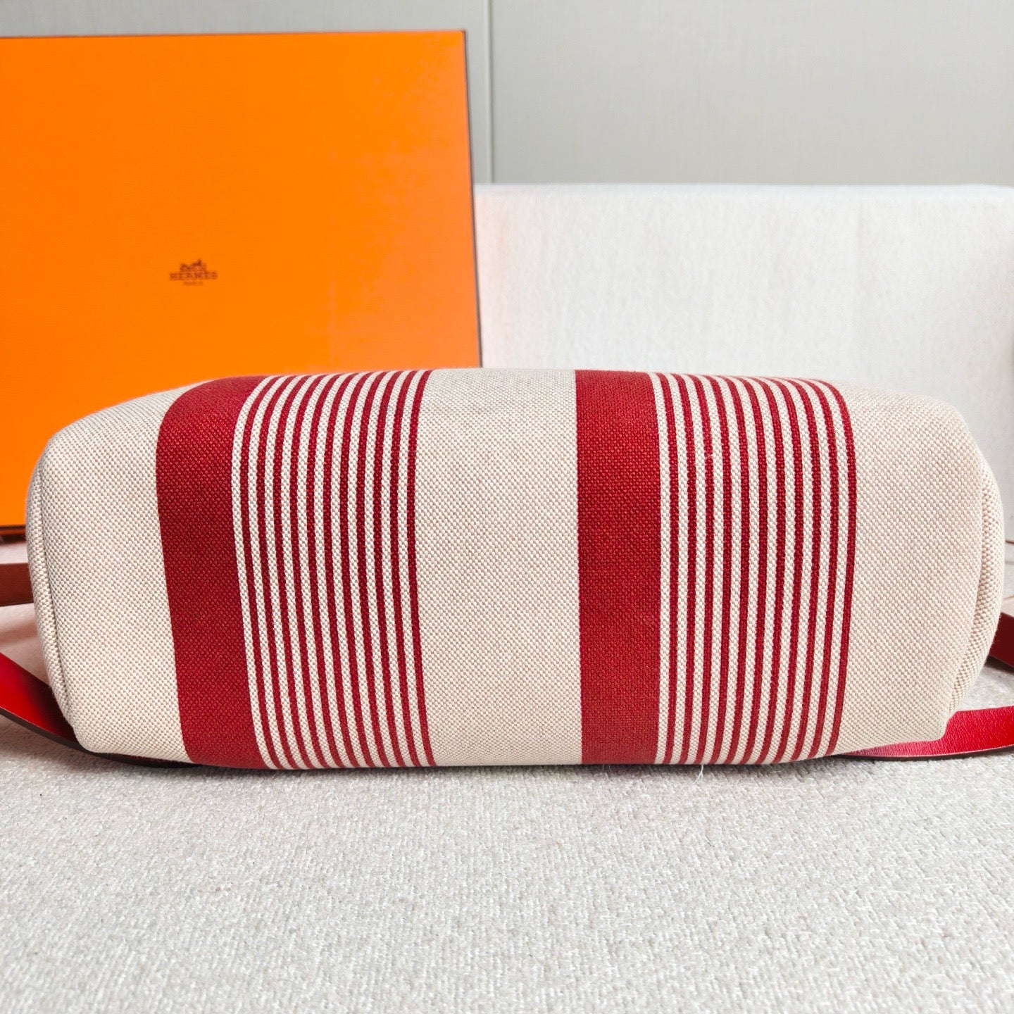 Hermès - Herbag - Canvas and leather - Red and Beige - (Medium)