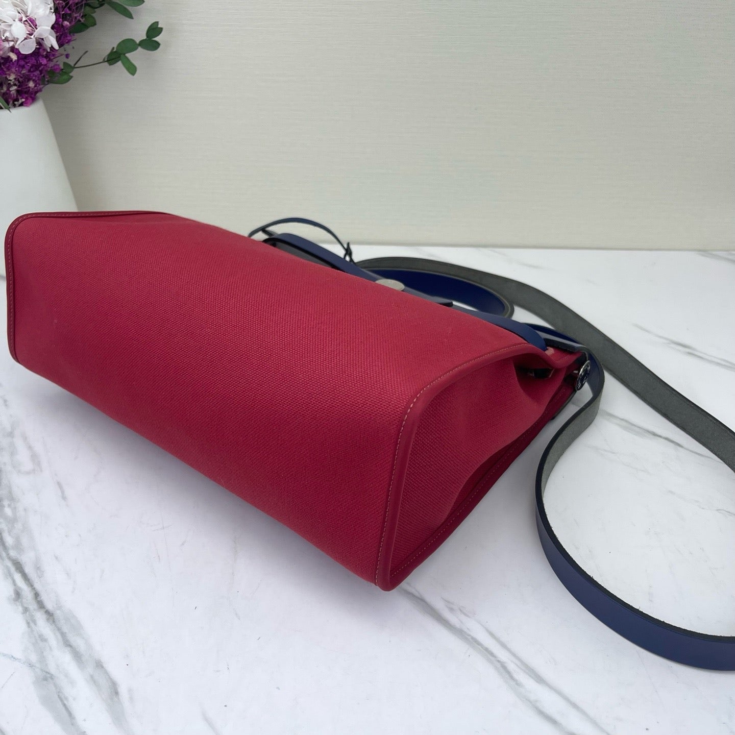 Hermès - Herbag Zip 21 - Toile H Canvas and Hunter Cowhide Leather - Rouge H Red and Bleu Nuit Navy Blue with Palladium-Plated Hardware - (Mini)