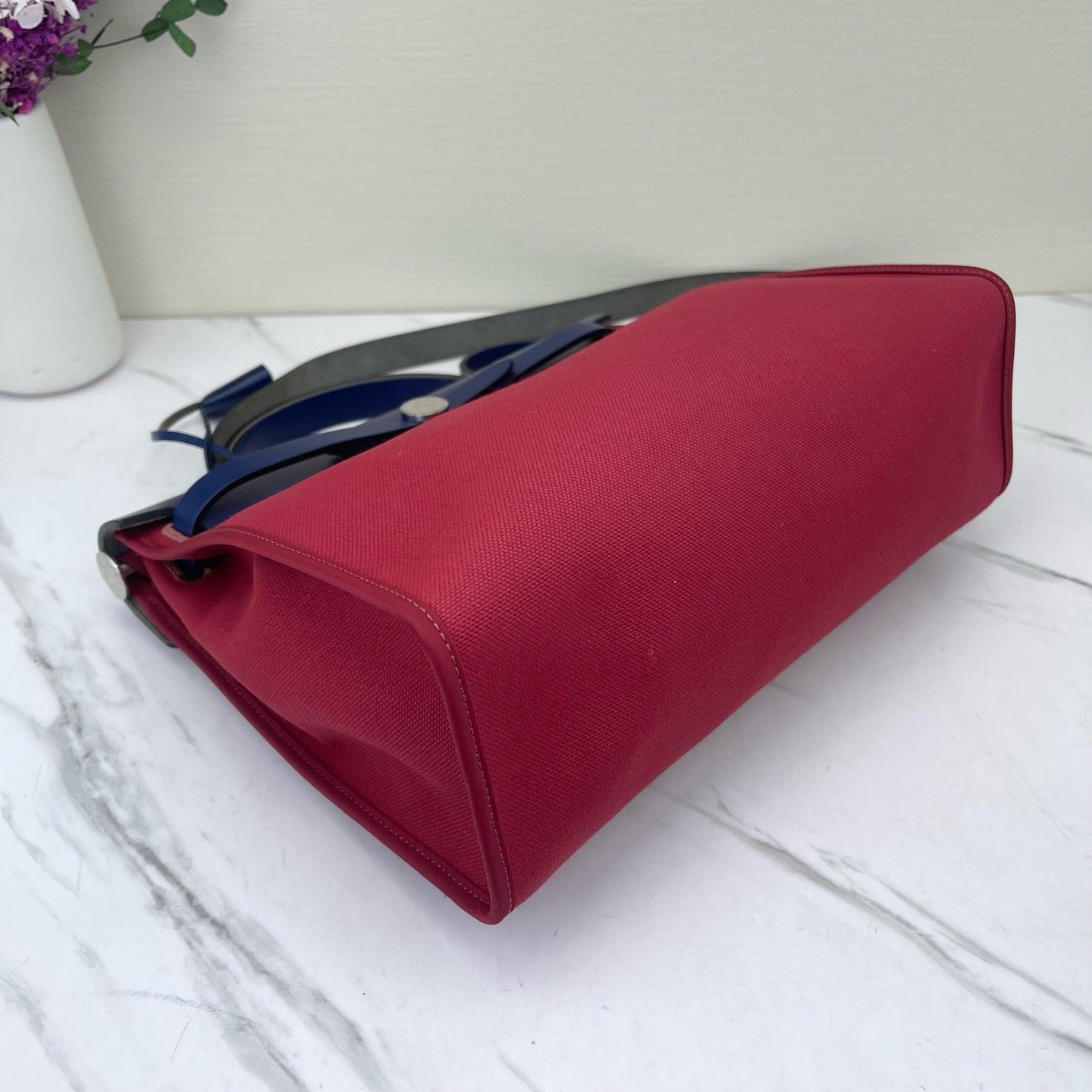 Hermès - Herbag Zip 21 - Toile H Canvas and Hunter Cowhide Leather - Rouge H Red and Bleu Nuit Navy Blue with Palladium-Plated Hardware - (Mini)