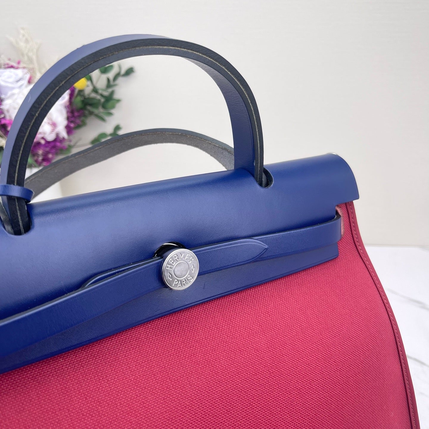 Hermès - Herbag Zip 21 - Toile H Canvas and Hunter Cowhide Leather - Rouge H Red and Bleu Nuit Navy Blue with Palladium-Plated Hardware - (Mini)