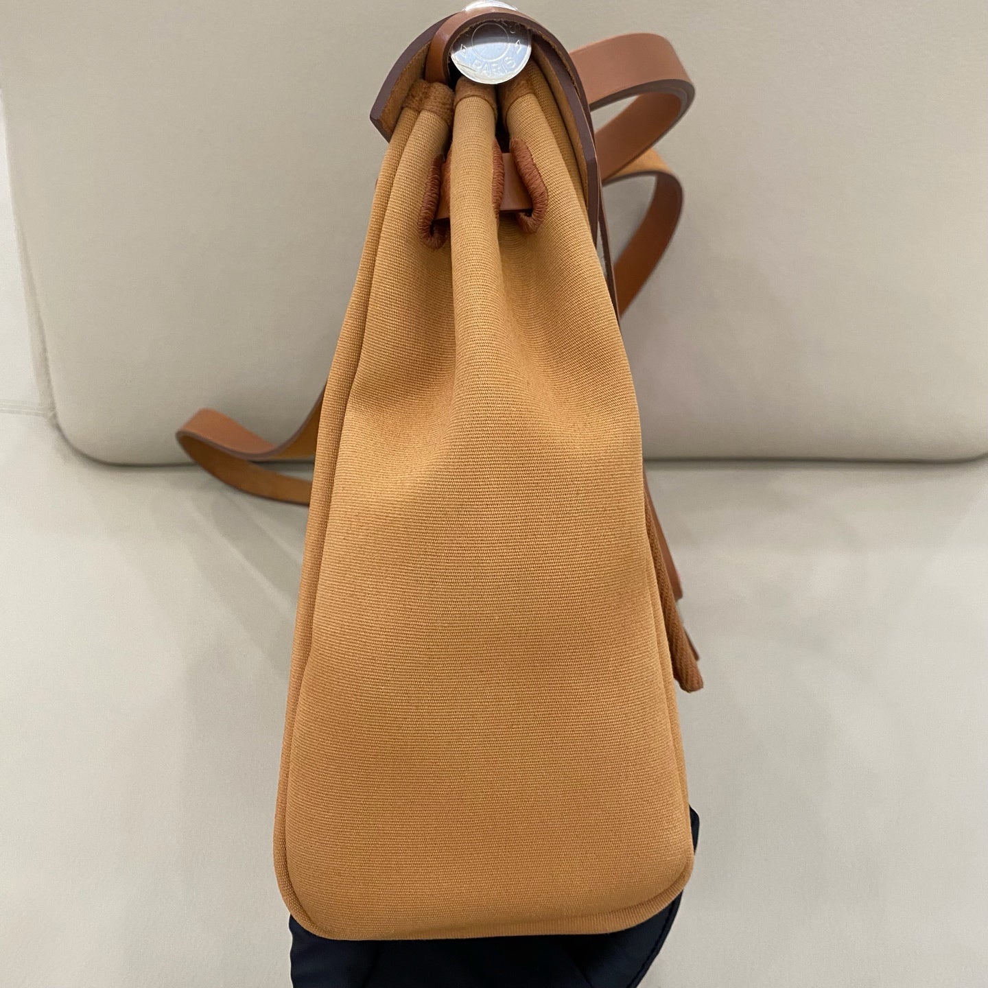 Hermès - Herbag Zip 31 - Canvas and Leather - Gold Brown with Pink accents - (Medium)
