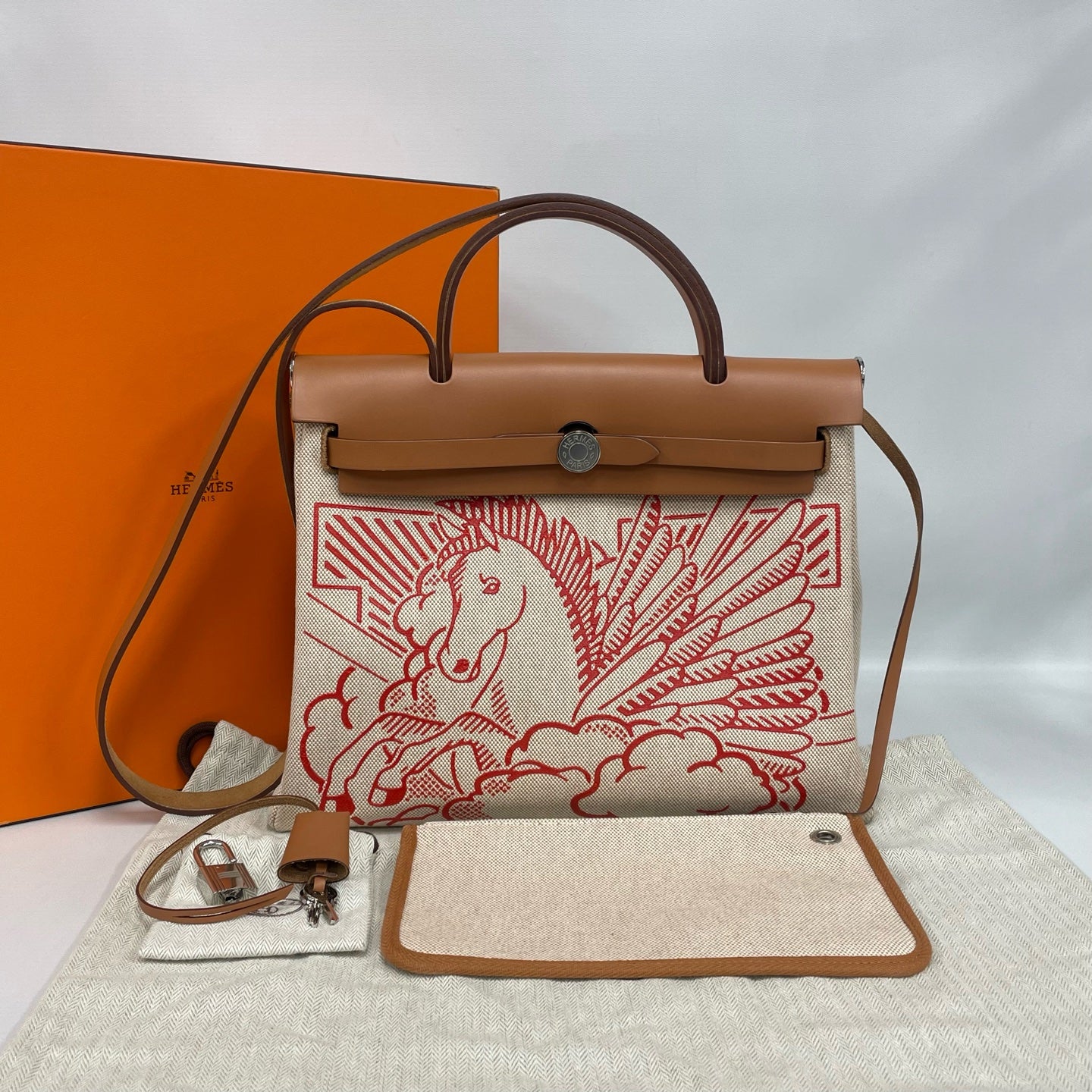 Hermès - Herbag Zip 31 - Canvas and natural tan leather - Beige with Tan leather and Red pattern - (Medium)