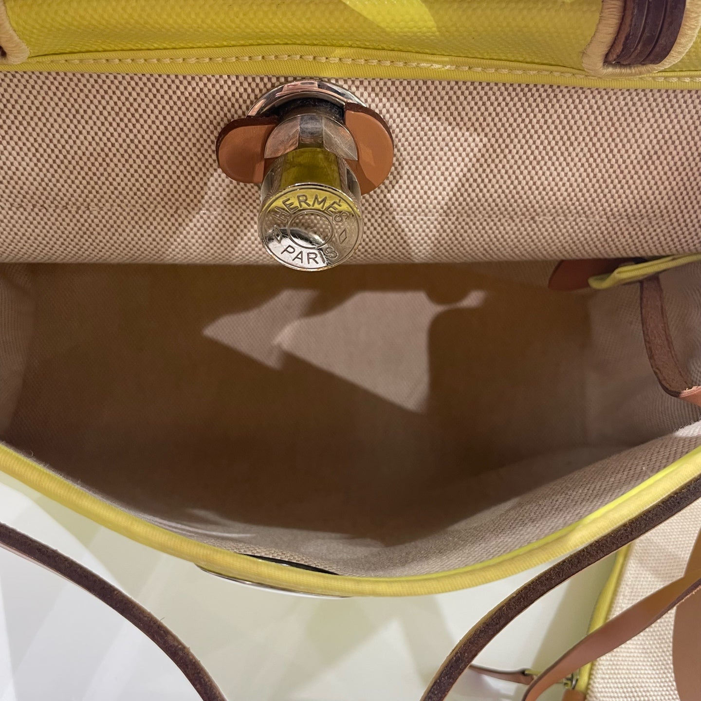 Hermès - Herbag Zip 31 - Canvas and Vachetta leather - Lemon Yellow with Natural Tan Leather - (medium)