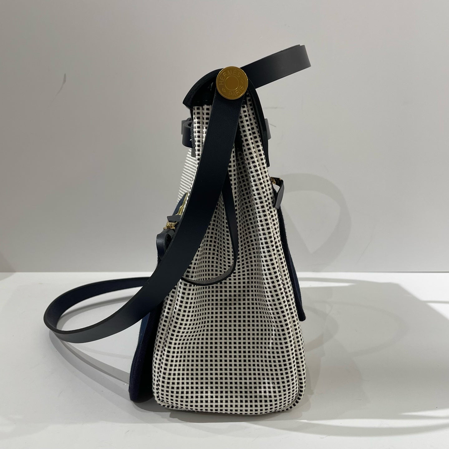 Hermès - Herbag Zip Retourne 31 - Canvas and leather - Black, White, and Midnight Blue with Gold-Tone Hardware - (Medium)