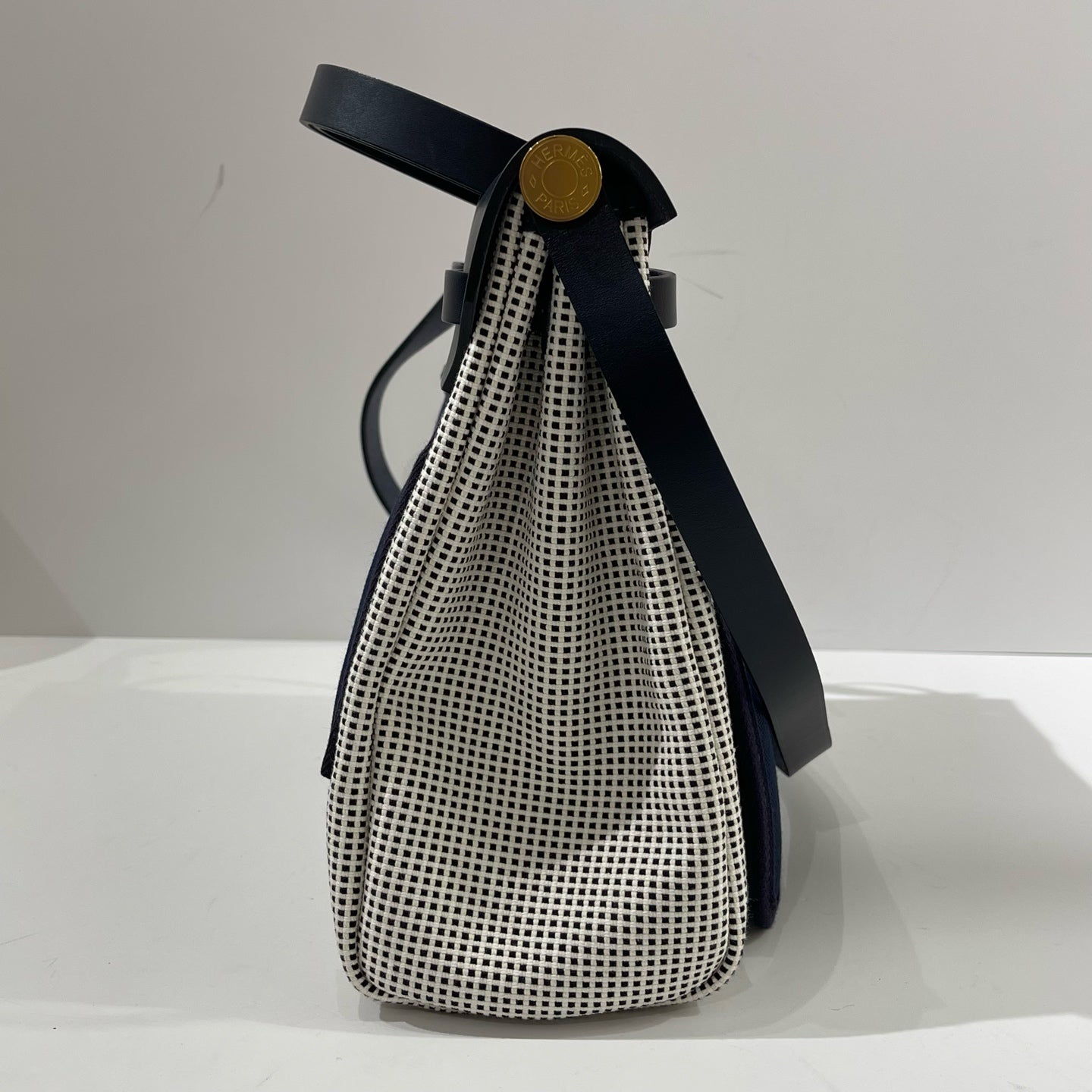 Hermès - Herbag Zip Retourne 31 - Canvas and leather - Black, White, and Midnight Blue with Gold-Tone Hardware - (Medium)