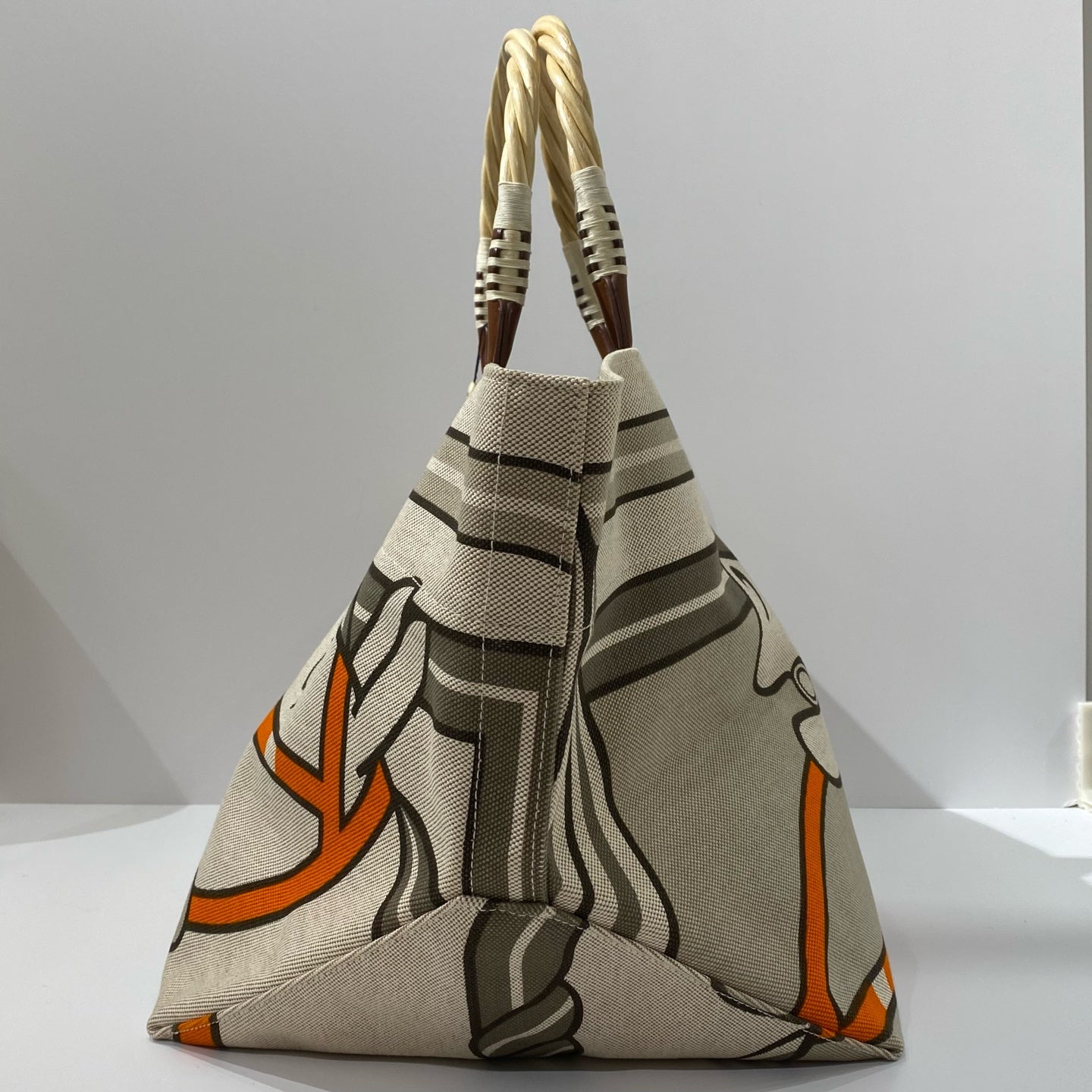 Hermès - Horse Head Beach Bag - Canvas with leather trim - Beige with Orange and Grey accents - (large)