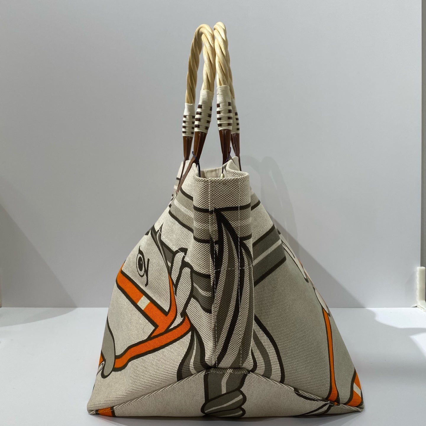 Hermès - Horse Head Beach Bag - Canvas with leather trim - Beige with Orange and Grey accents - (large)