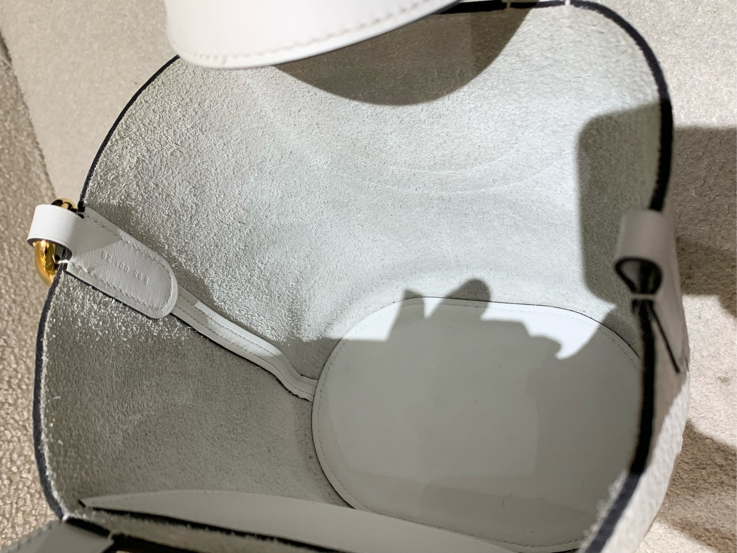 Hermès - In The Loop 18 - Togo leather - White with Gold-Tone Hardware - (mini)