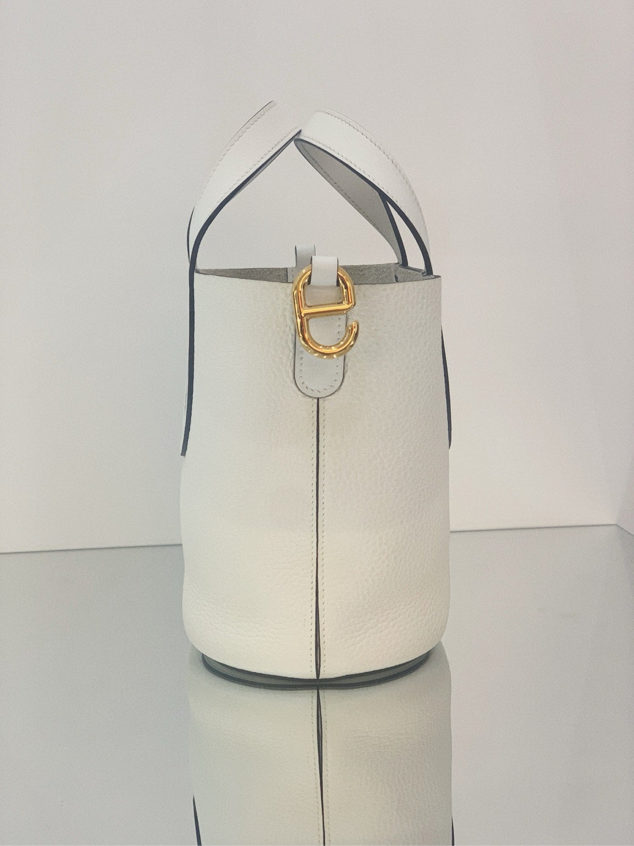 Hermès - In The Loop 18 - Togo leather - White with Gold-Tone Hardware - (mini)
