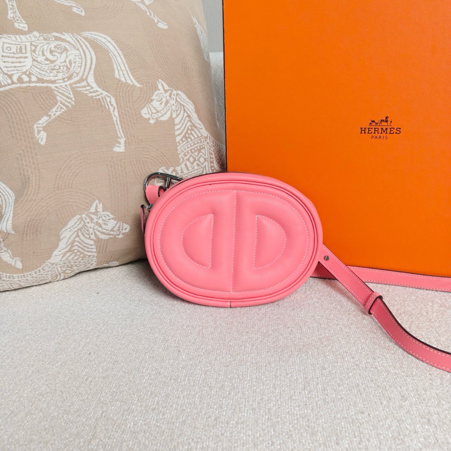 Hermès - In The Loop Belt Bag - Swift leather - Pink with Silver-tone Hardware - (mini)