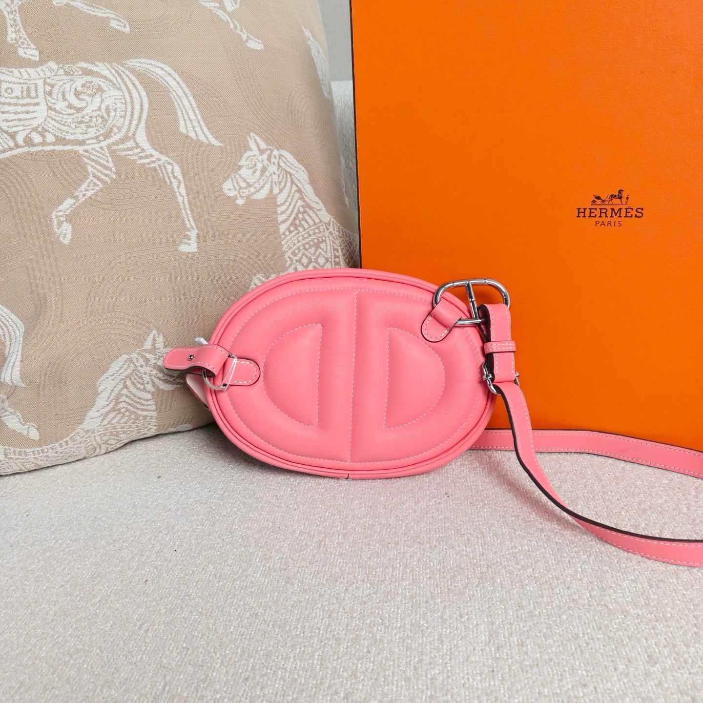 Hermès - In The Loop Belt Bag - Swift leather - Pink with Silver-tone Hardware - (mini)