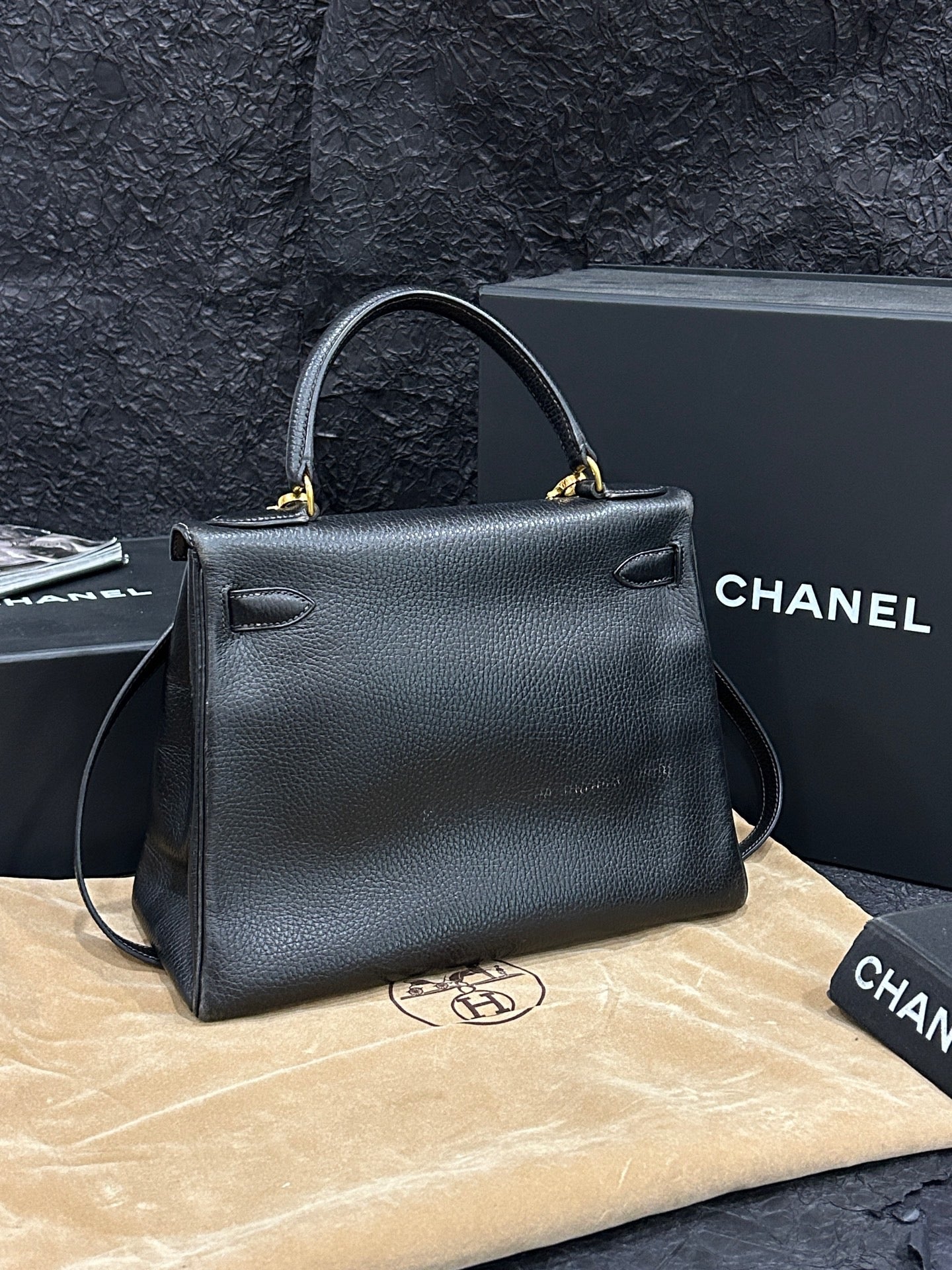 Hermès - Kelly - Leather - Black - (28cm)